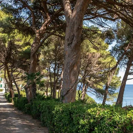 아파트 Elba Sea View By Villaflair